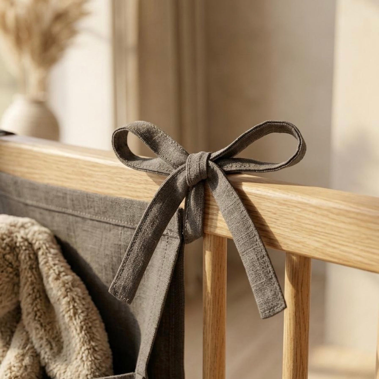 The Linen Crib Keeper